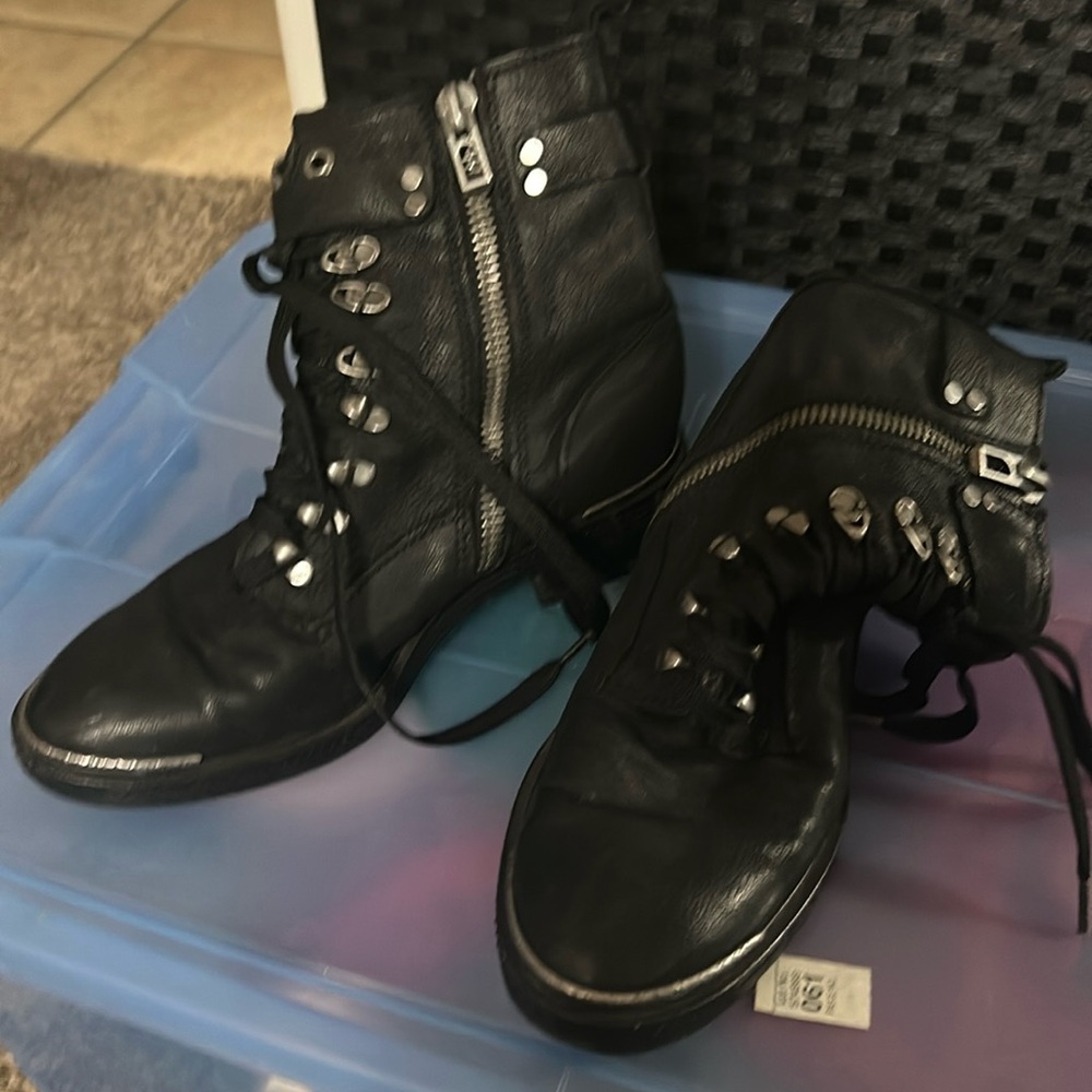 Women’s boot